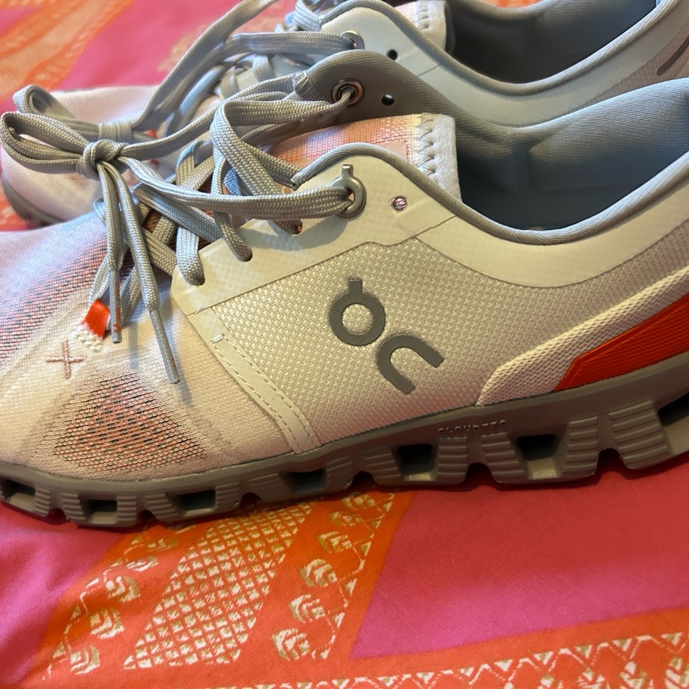 On Running Shoe Swiss Engineering